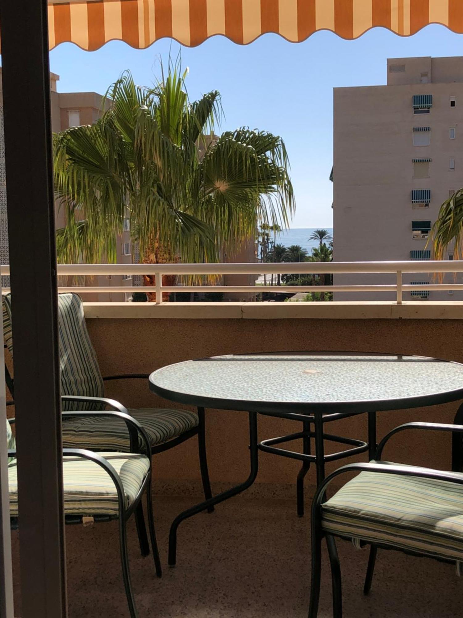 Precioso Apartamento En Urbanizacion Junto Al Mar. Alicante Luaran gambar